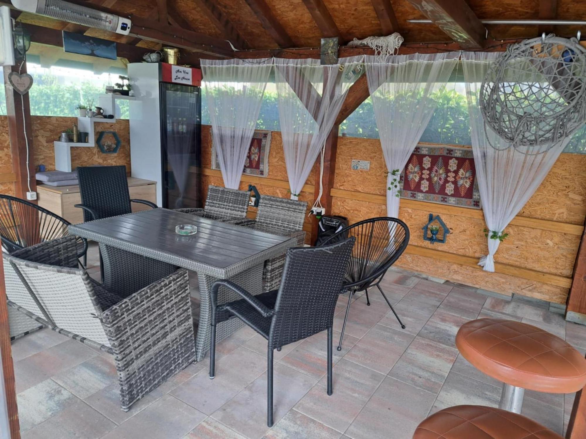Am Lux House Villa
